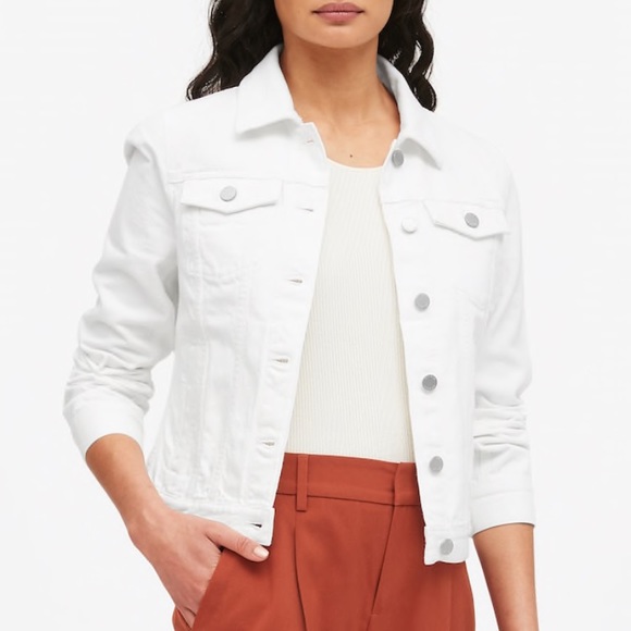 Parasuco Jackets & Blazers - Parasuco white jean jacket in size L